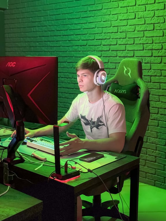 CS2 Showdown: Presented by Old Spice & Pringles