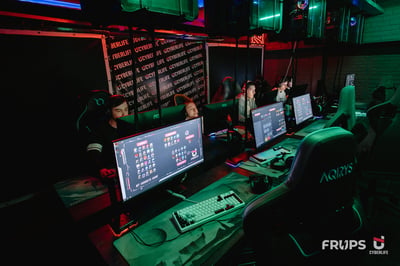 PROJECT: MIX DAY by Frups | PlayOff