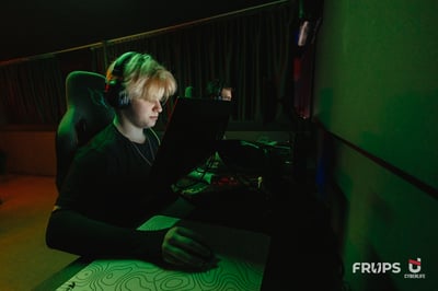 PROJECT: MIX DAY by Frups | PlayOff
