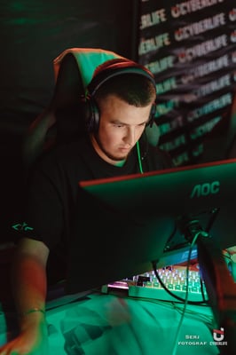k1ngsMAN- | Elite Protocol