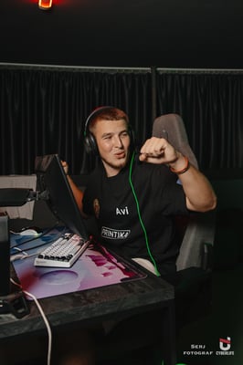 k1ngsMAN- | Elite Protocol